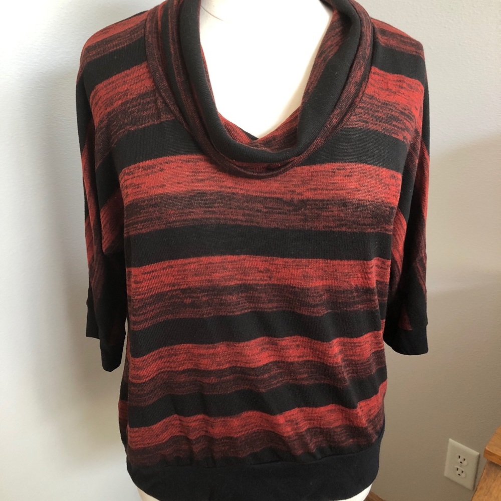 AGB Woman 2X red/black sweater